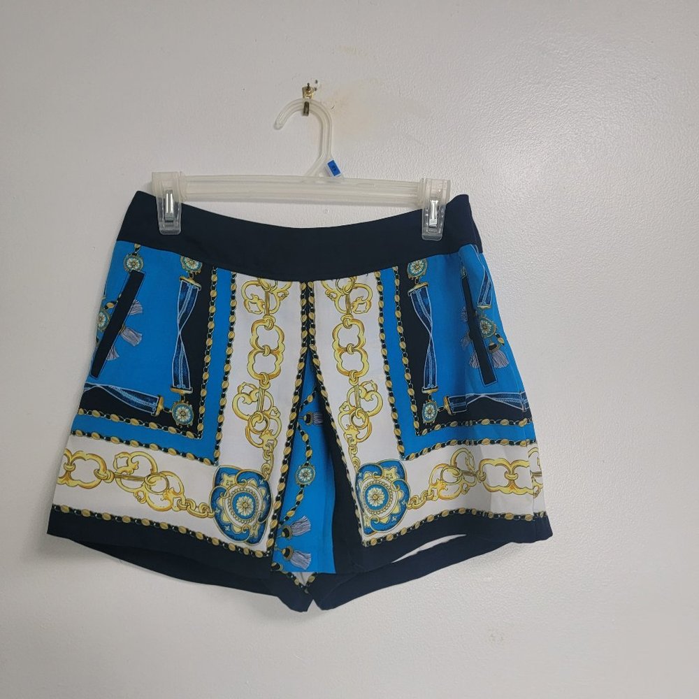 CACHE BRAND, SHORT SKIRT, SIZE 4, MADE IN VIETNAM, BLUE COLOR WIT GORD CHAINS